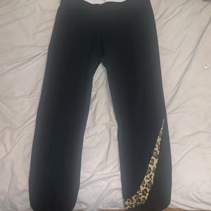 Brand new never worn cheetah Nike leggings